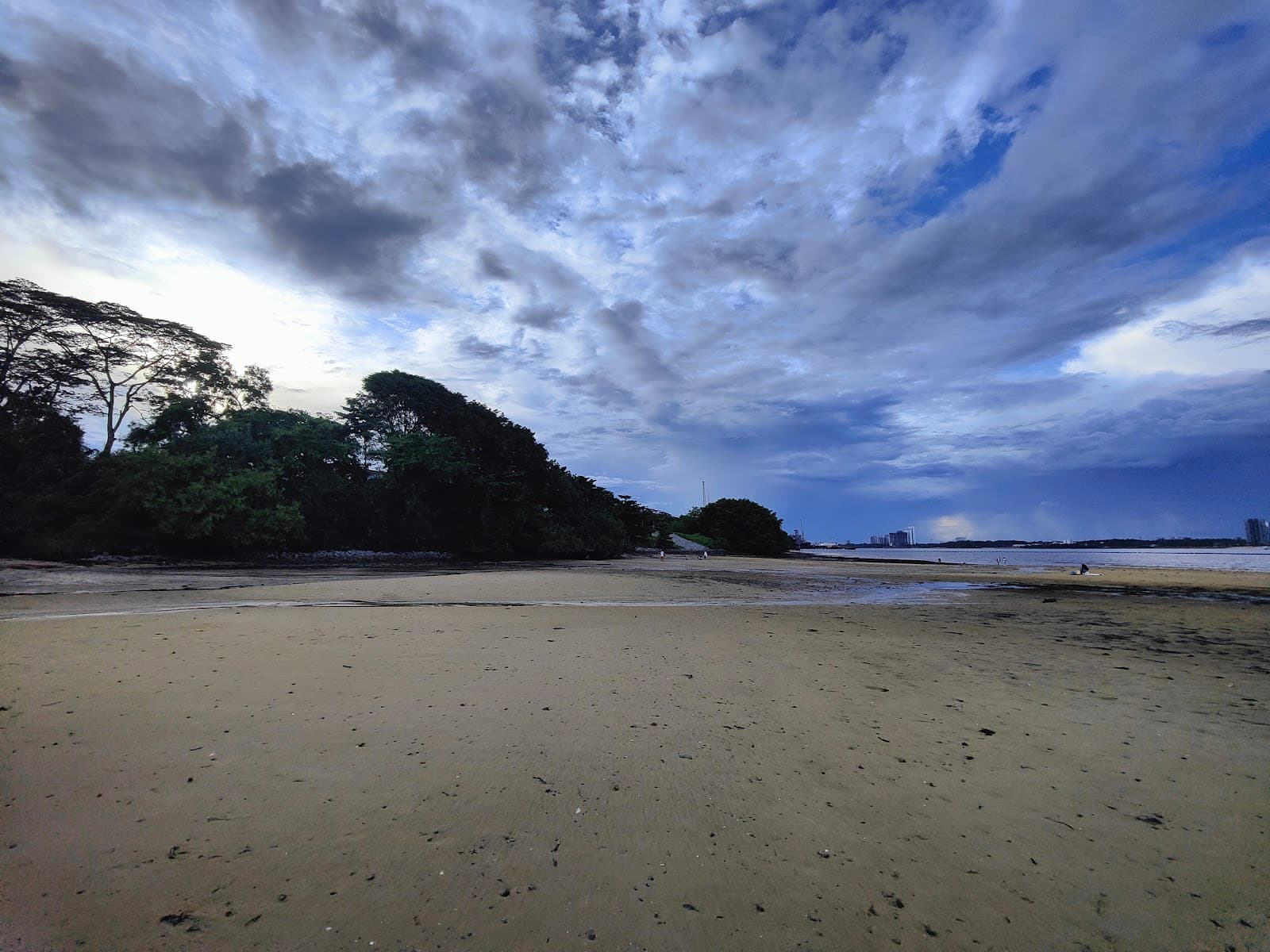 Eagles Point - Image 1