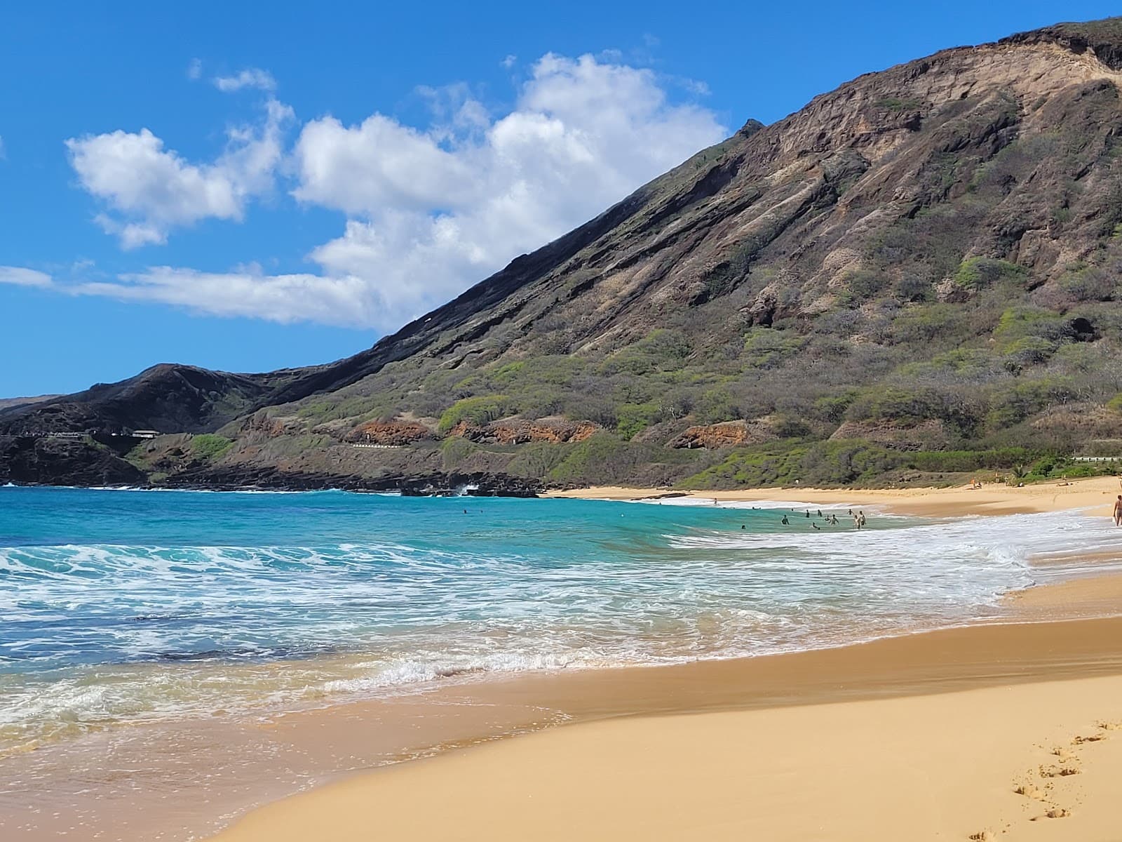 Sandy Beach Park Honolulu - Image 1