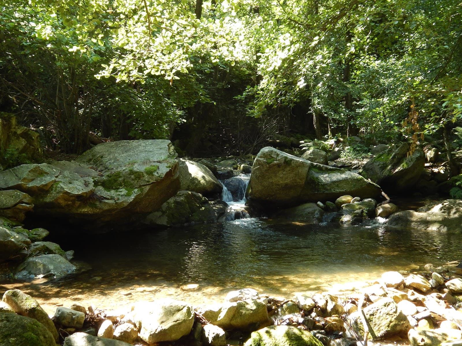 Dihovo Village - Image 1