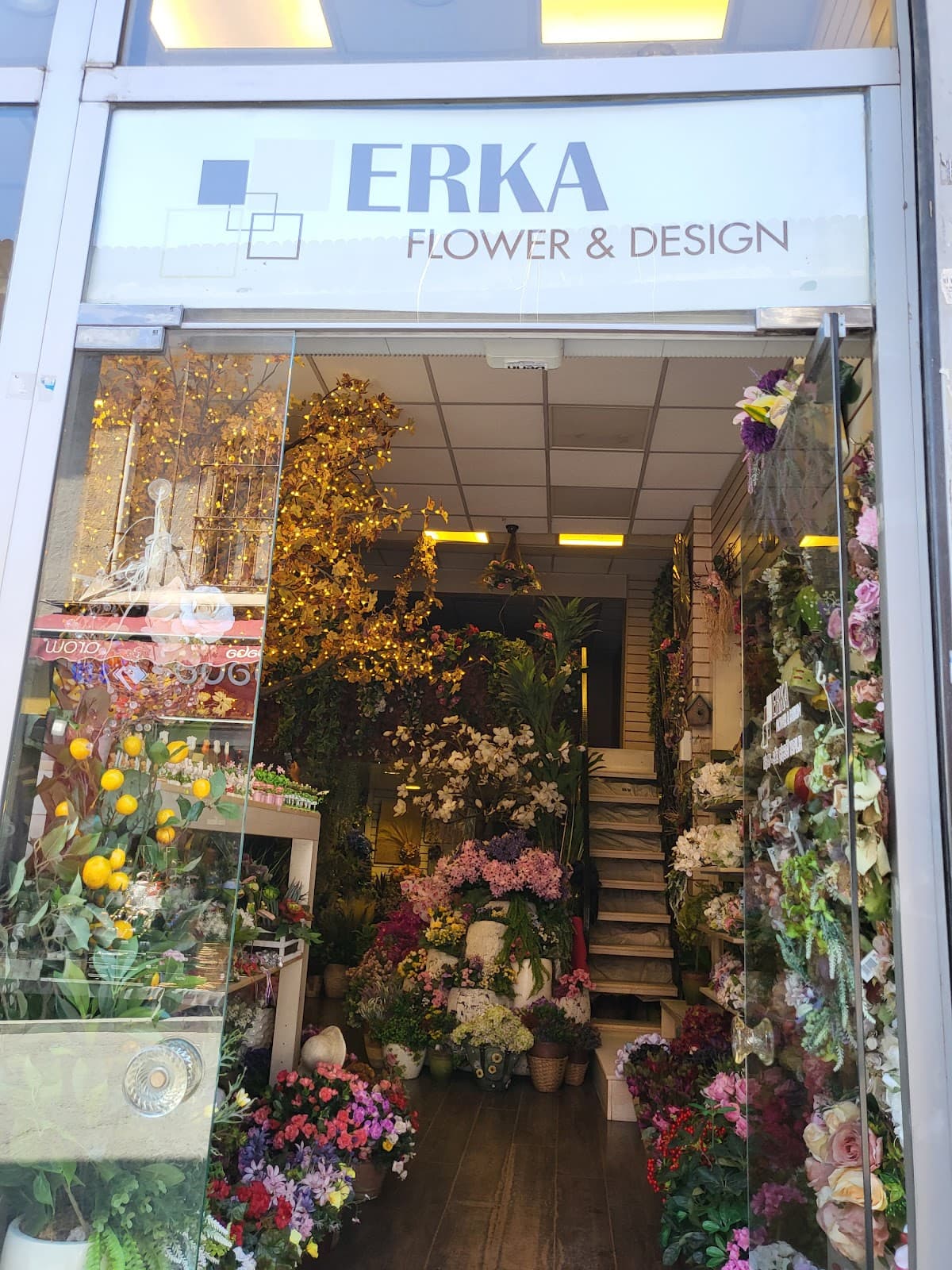 Mahmutpaşa Bazaar, Istanbul - Image 1