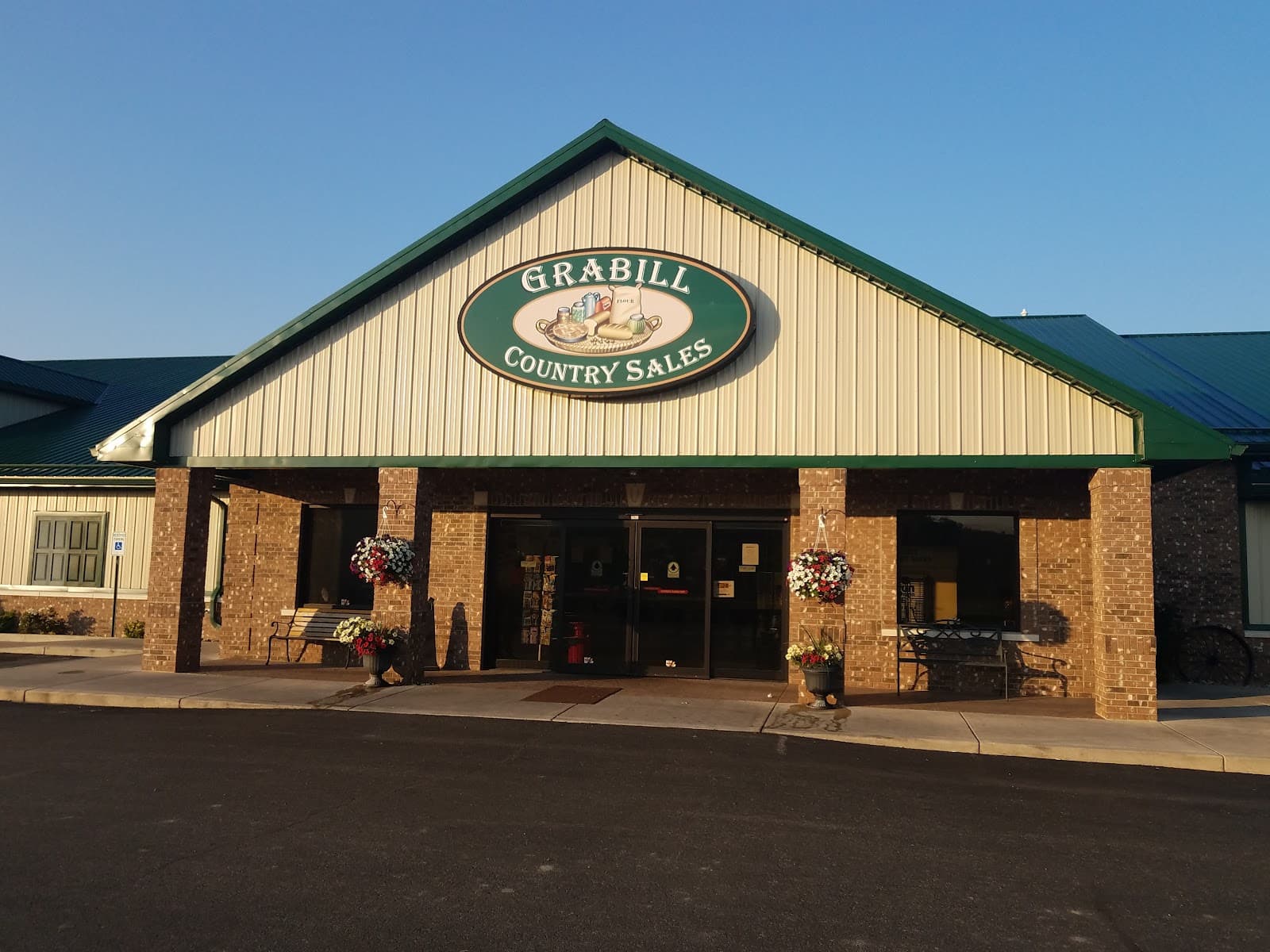 Grabill Amish Country - Image 1