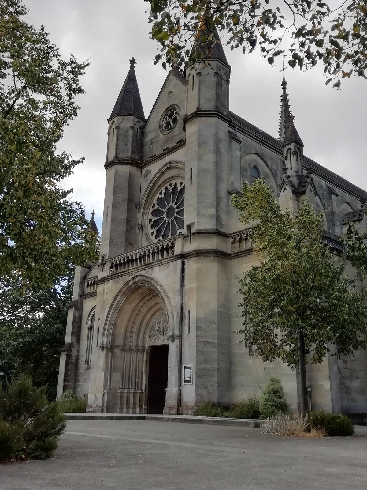 Charming Streets of Caudéran