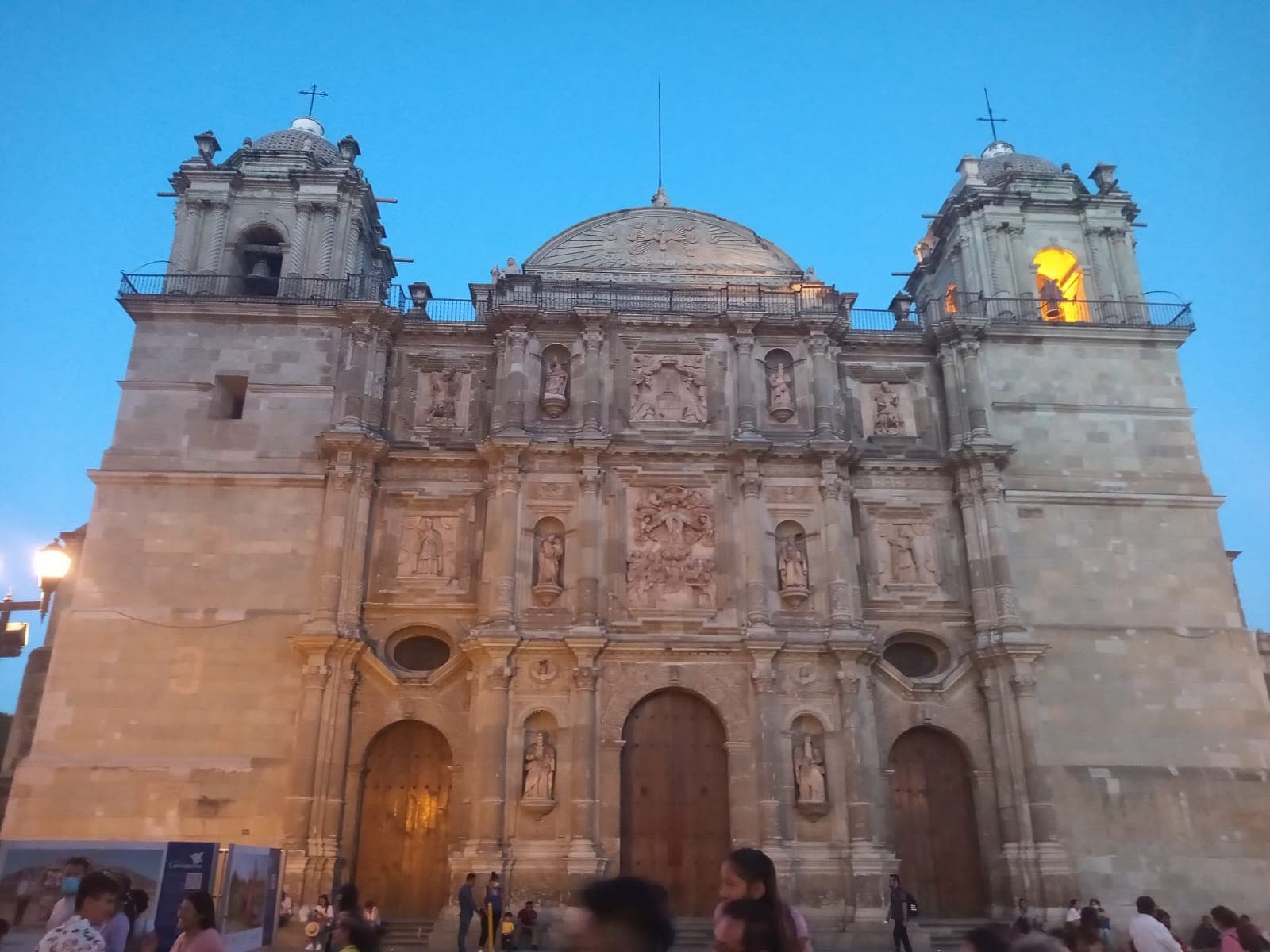 Alameda de León - Image 1