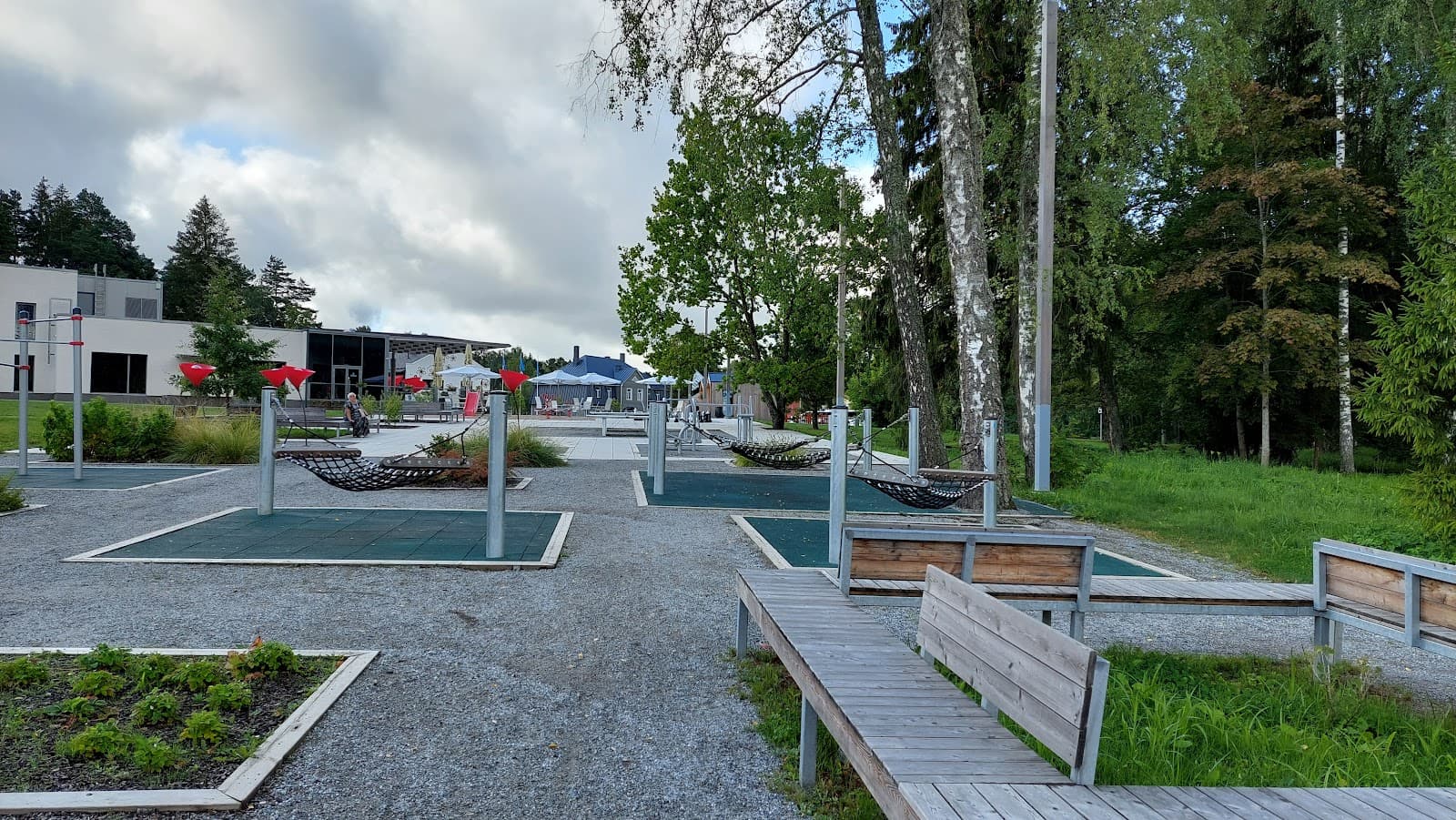 Elva Trails and Lake - Image 1