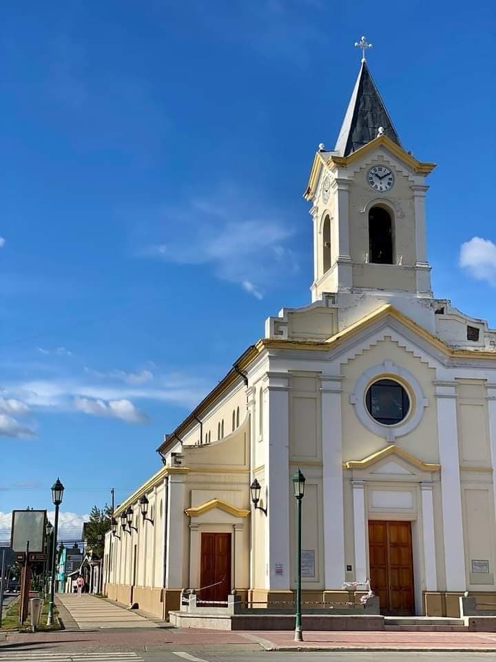 Parroquia María Auxiliadora - Image 1