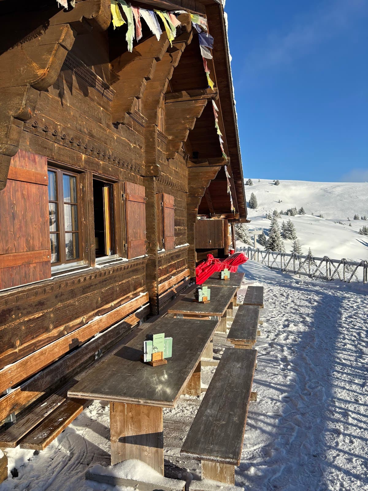 Lobhorn Hut (Lobhornhütte) - Image 1