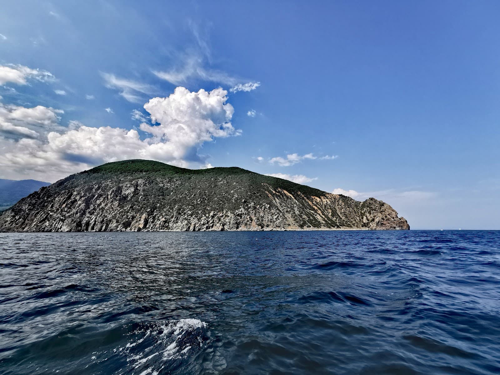 Ayu-Dag Bear Mountain - Image 1