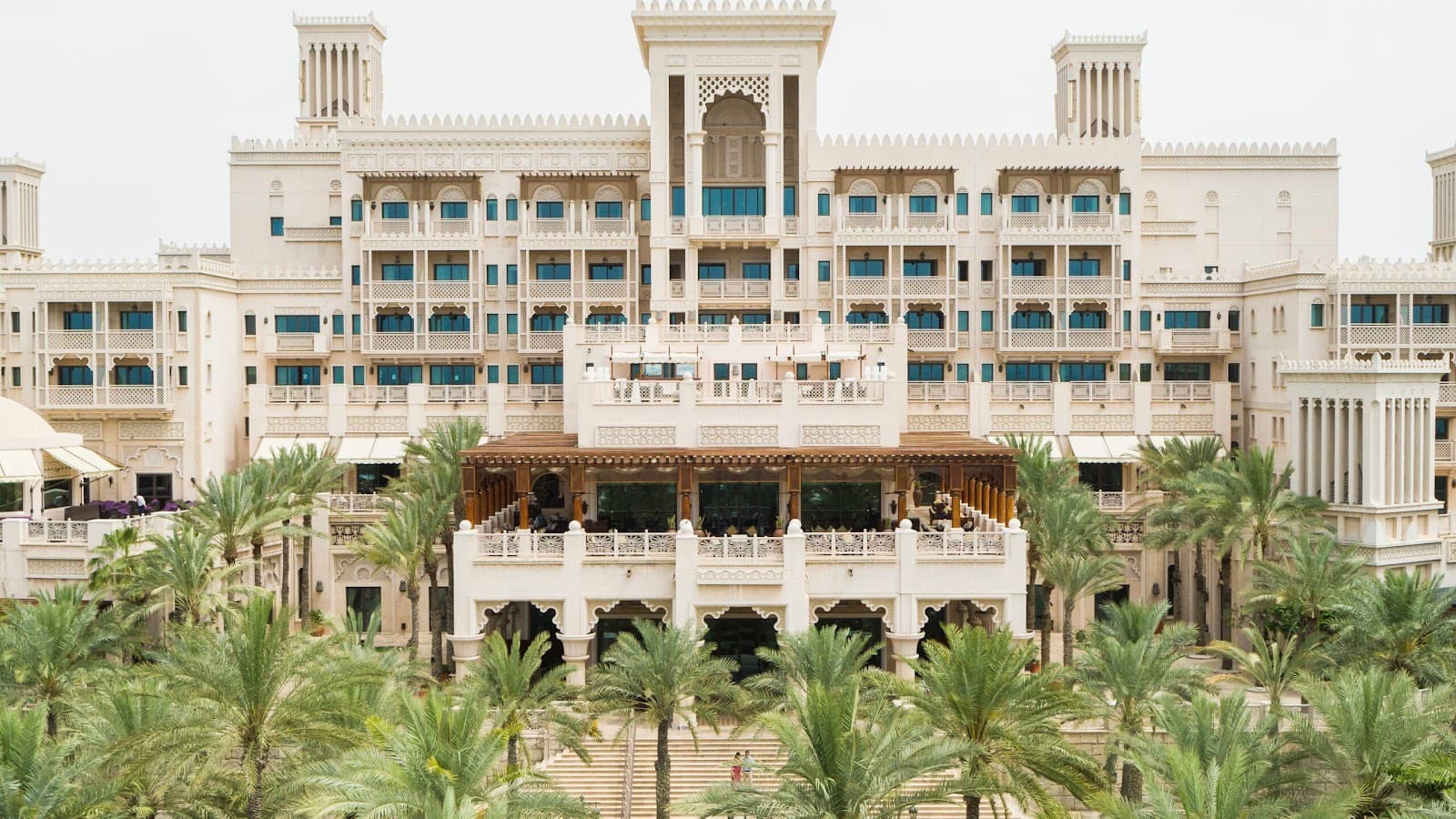 Jumeirah Al Qasr - Image 1