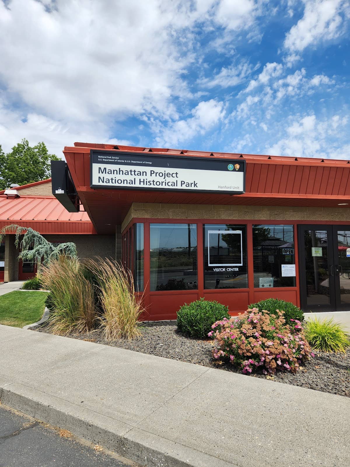 Manhattan Project History