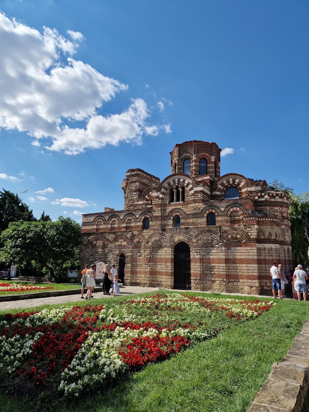 Mesemvria Square - Image 1