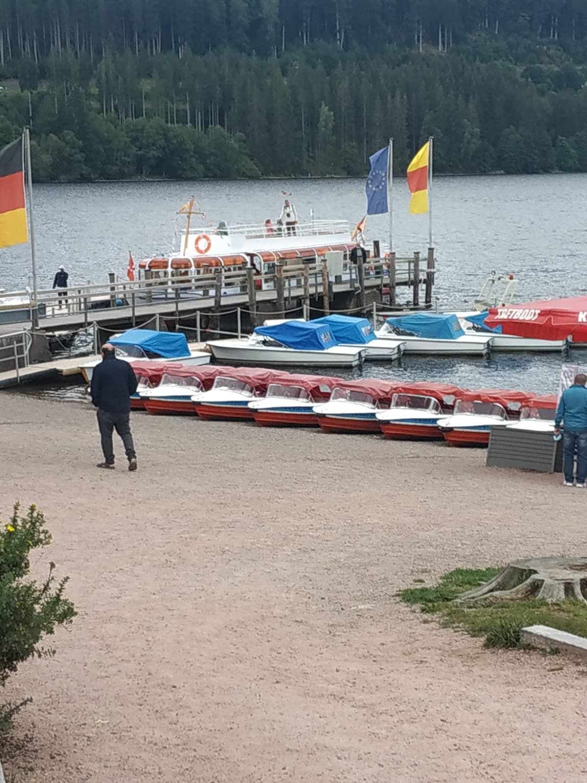 Titisee Seestraße Promenade - Image 1