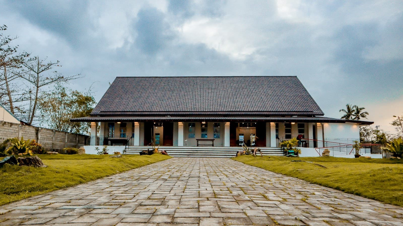 Cancabato Bay - Image 1