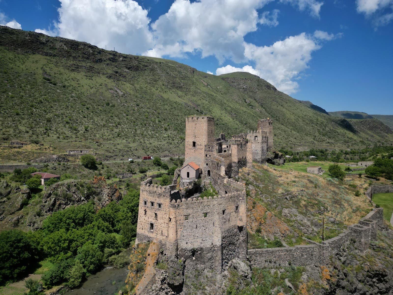 Khertvisi Fortress - Image 1