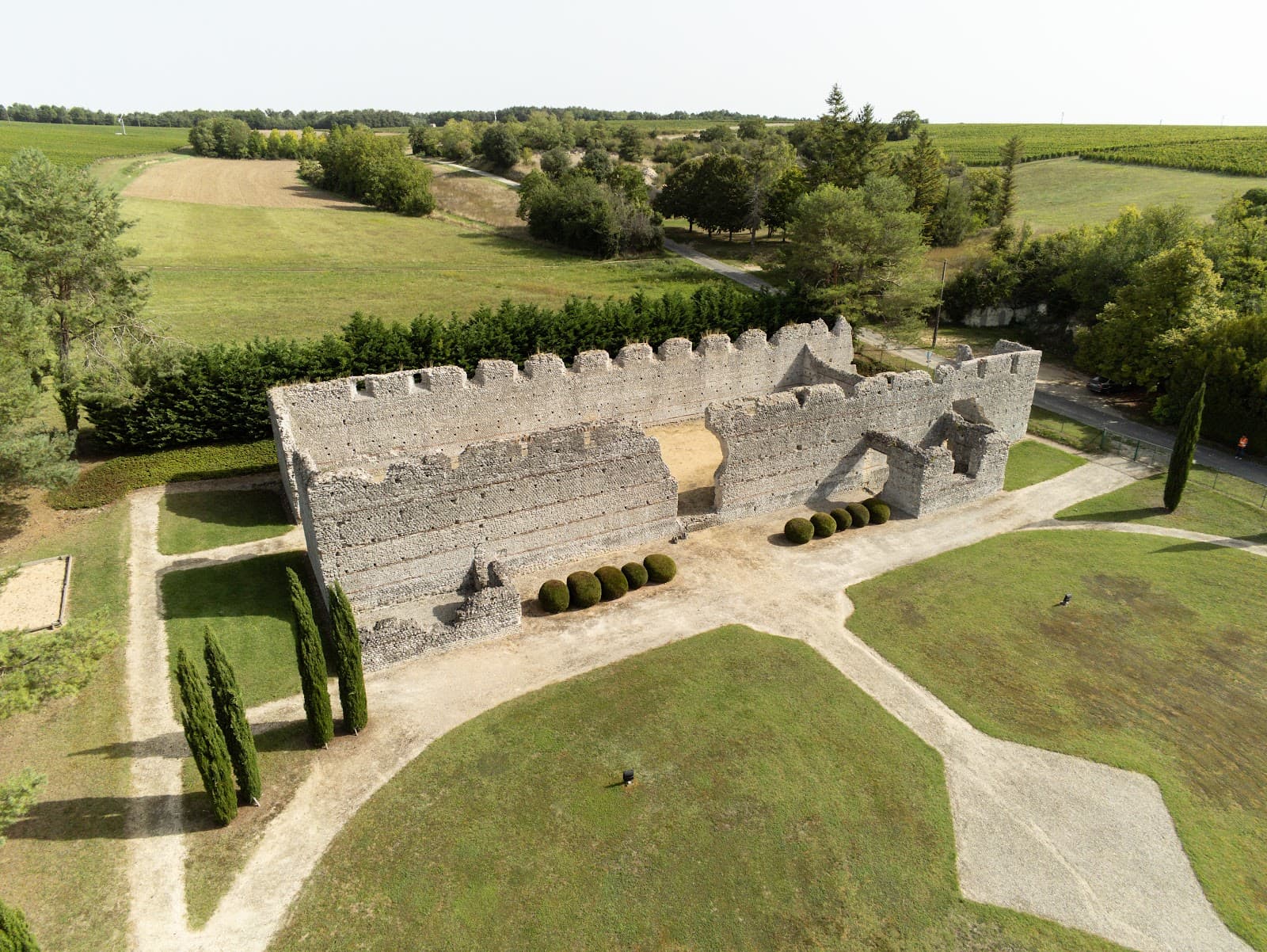Les Mazelles Gallo-Roman Ruins Thésée - Image 1