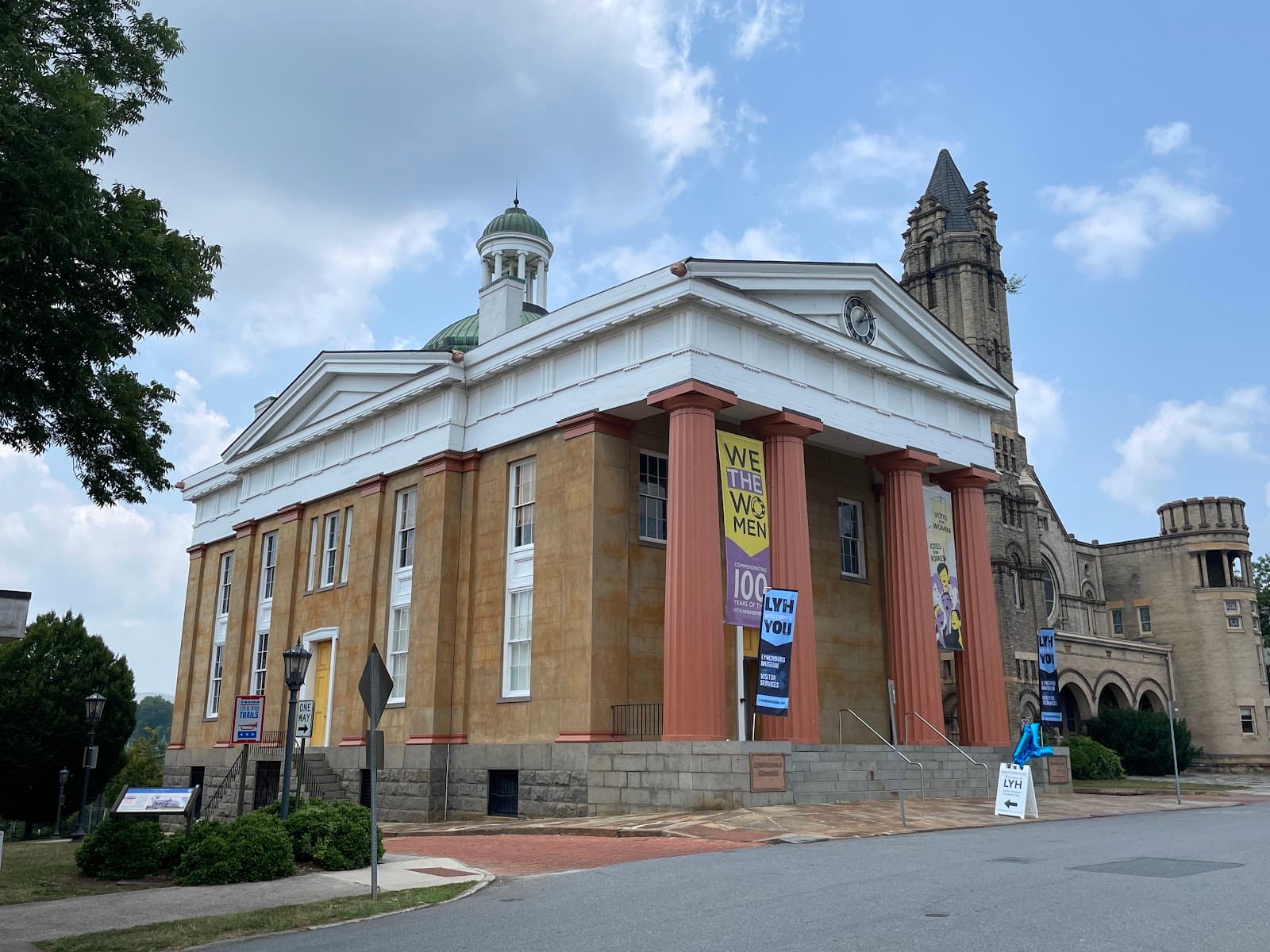 Lynchburg Museum at the Old Court House - Image 1