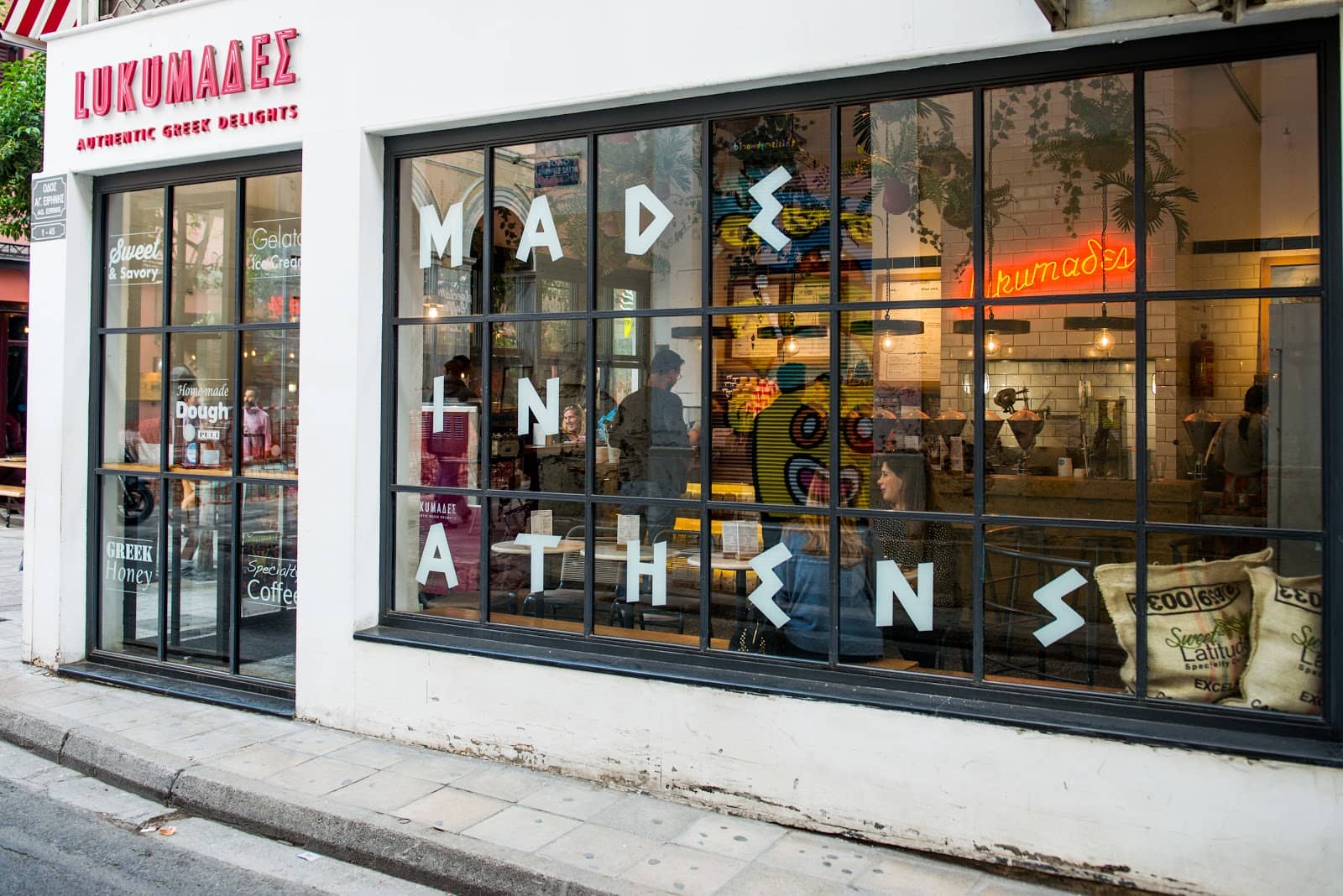 Freshly Fried Dough Balls