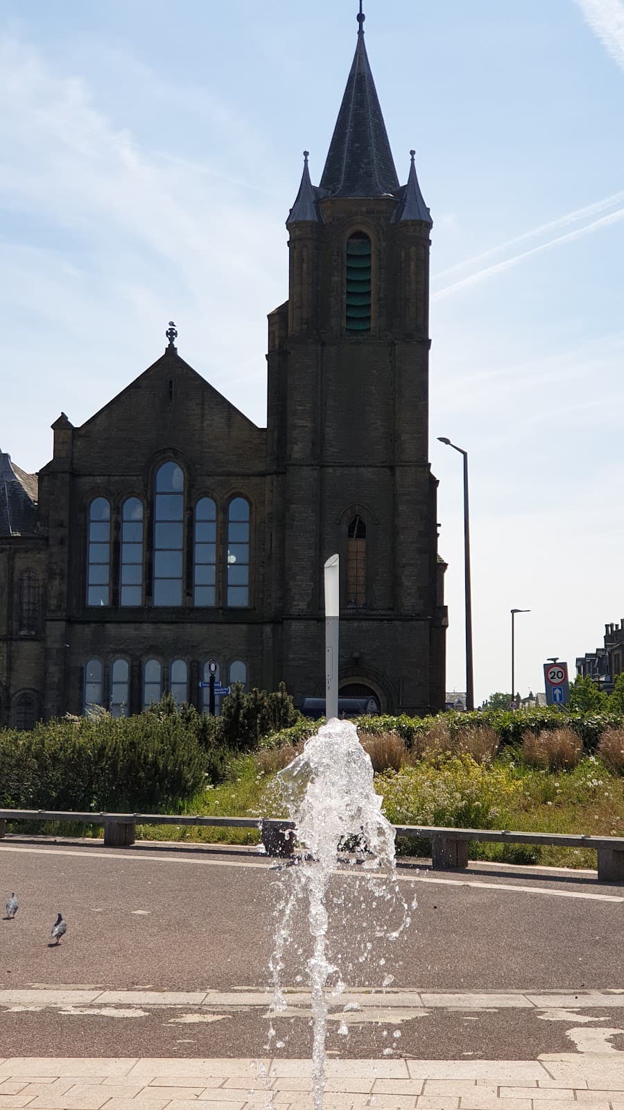 West End Gardens - Image 1