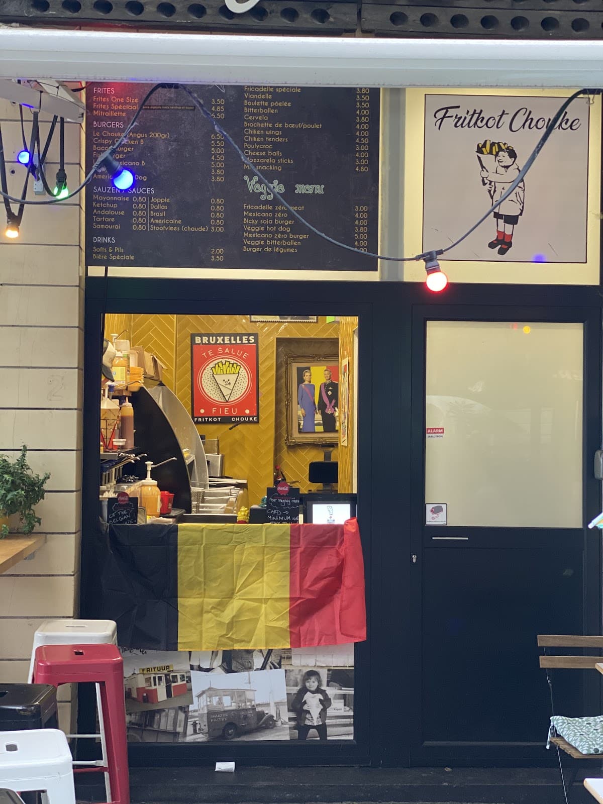 Fritkot Chouke - Image 1