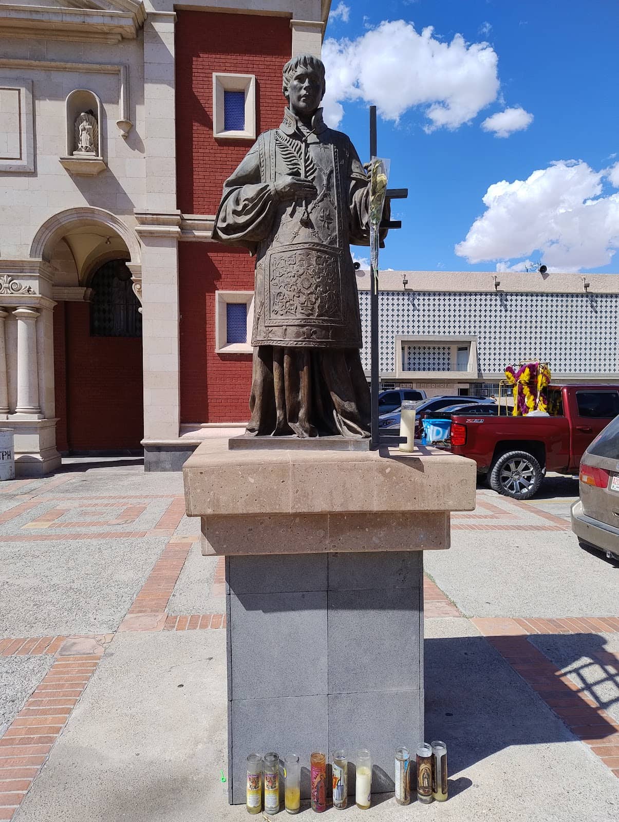 Quiet Reflection Spaces