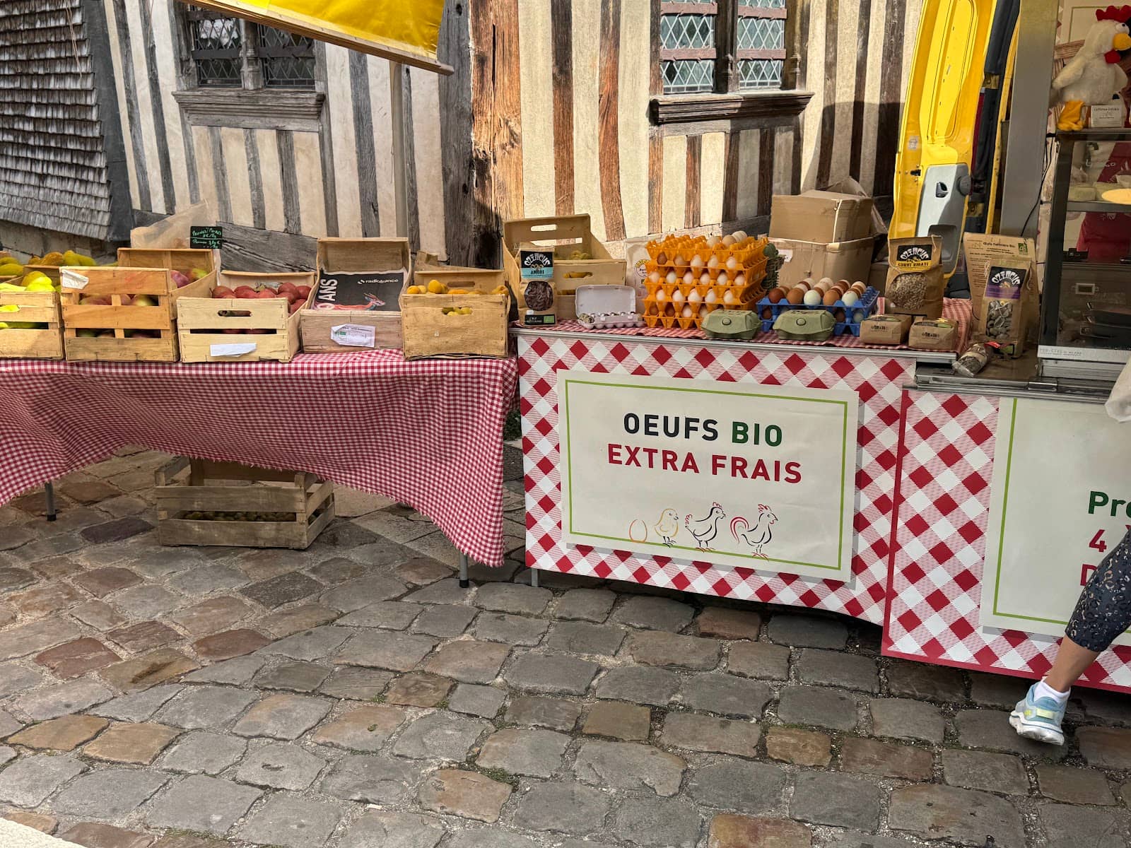 Charming Harbor Views