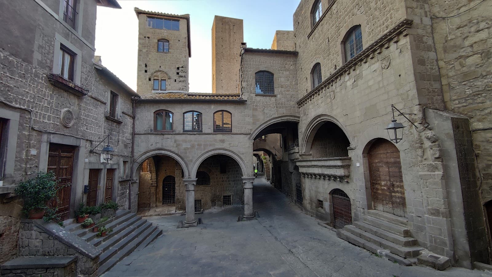 Palazzo degli Alessandri - Image 1