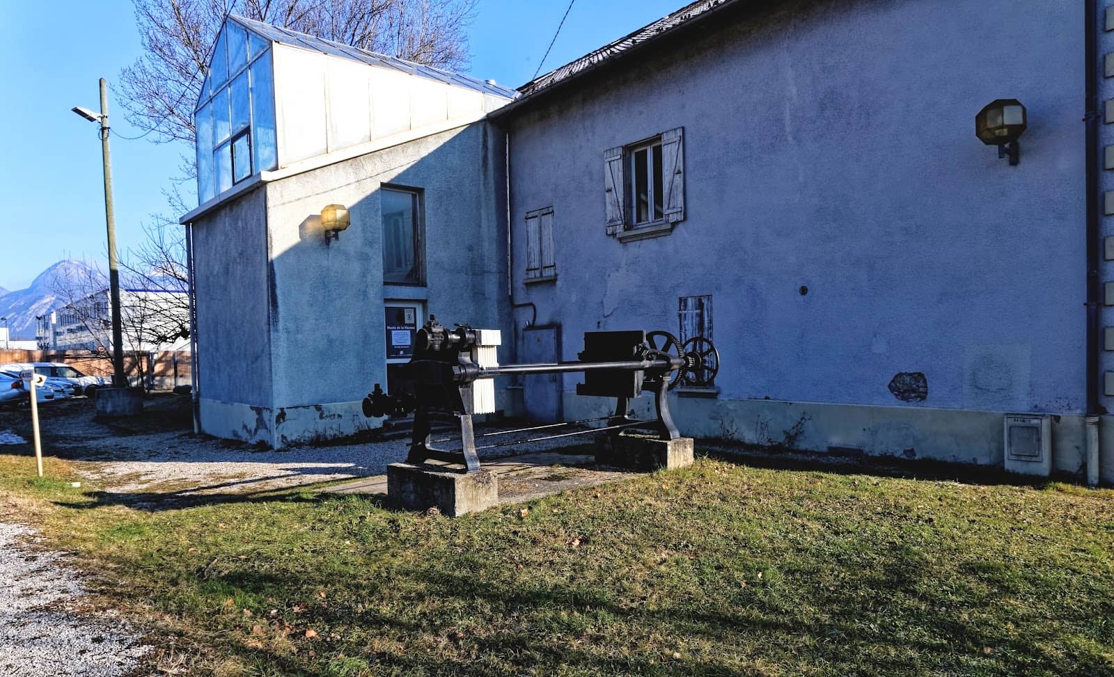 Garden City Worker Life