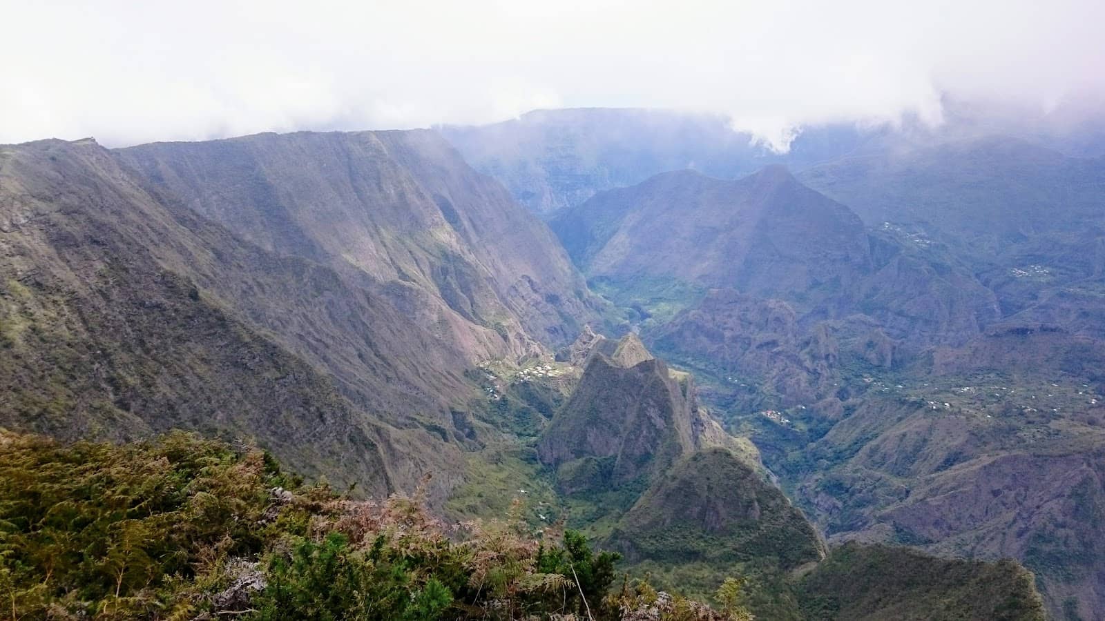 Sea of Clouds Phenomenon