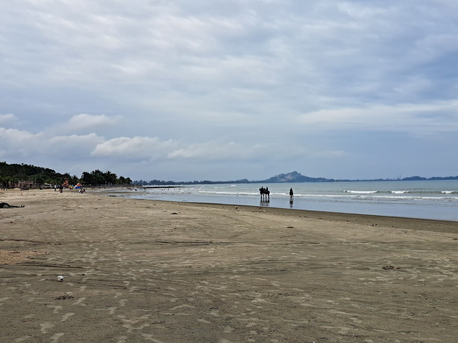 Beserah Beach - Image 1