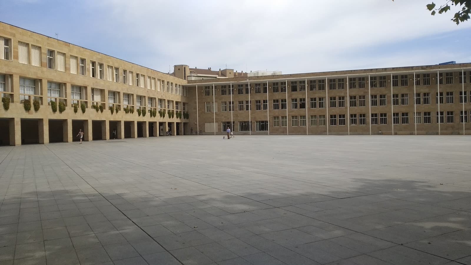 Ayuntamiento de Logroño - Image 1