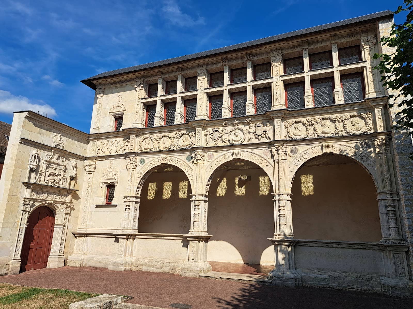 Renaissance Frescoes and Stucco