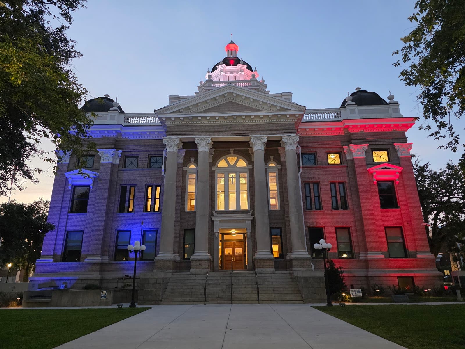 Downtown Valdosta Murals - Image 1