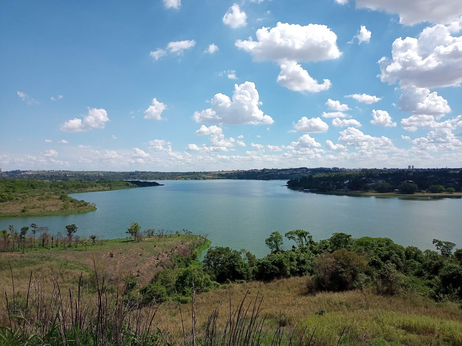 Represa de Salto Grande (reservoir) - Image 1