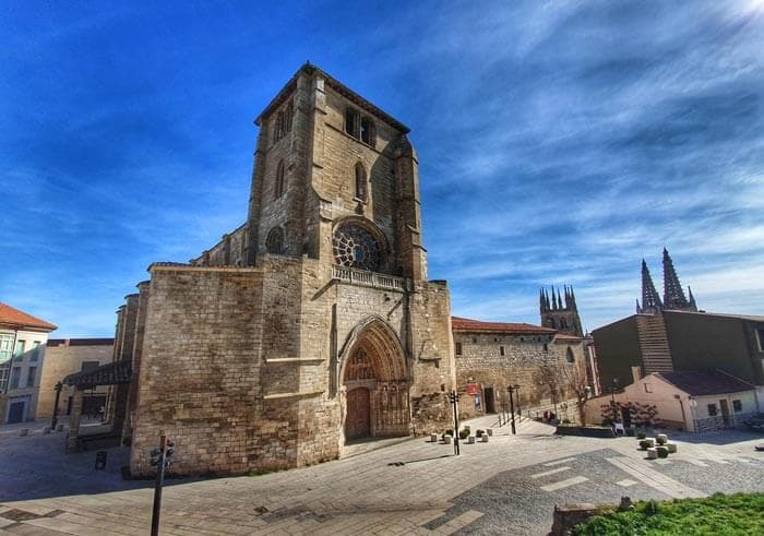 Museo del Retablo Iglesia de San Esteban - Image 1