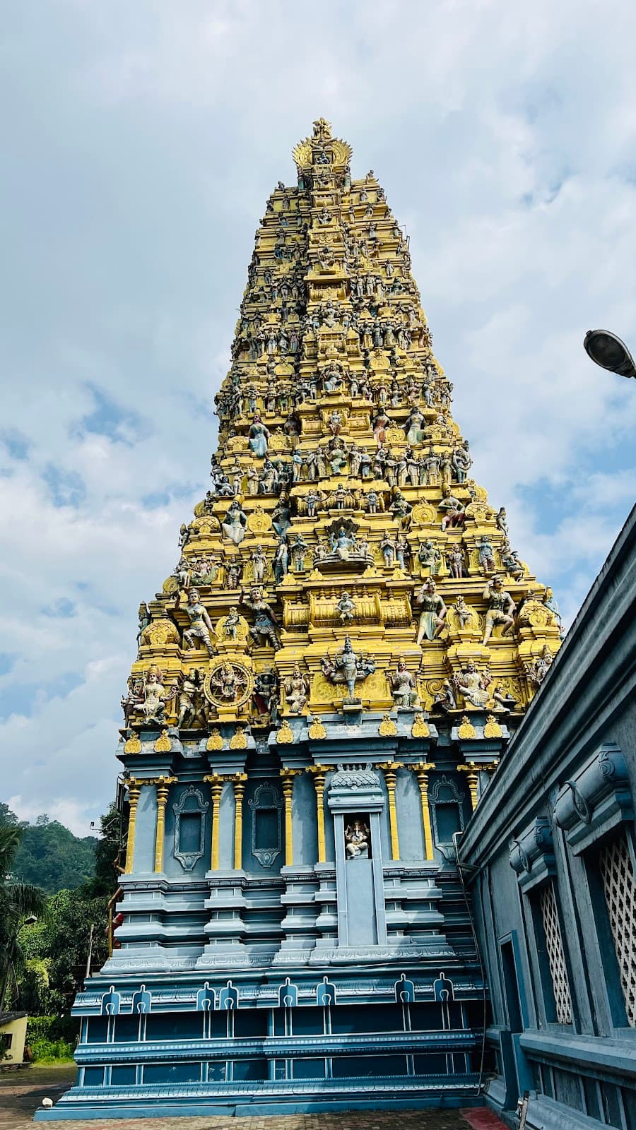 Sri Muthumariamman Temple Matale - Image 1