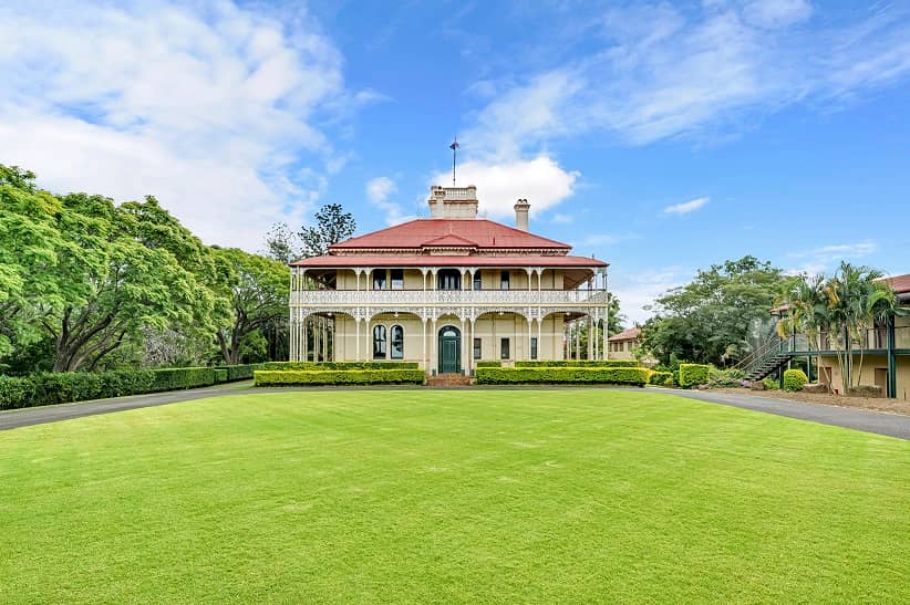 Outdoor Pool & Tennis Court