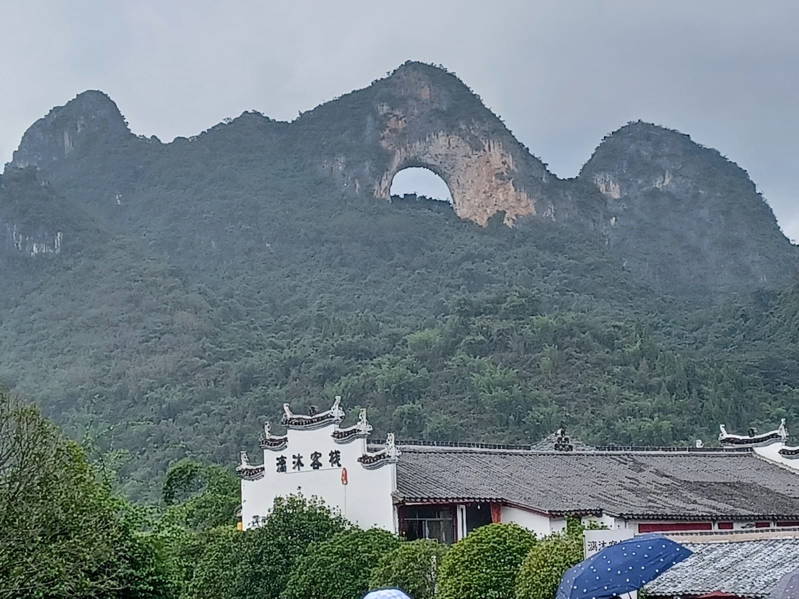 Ten Mile Gallery Scenic Corridor - Image 1