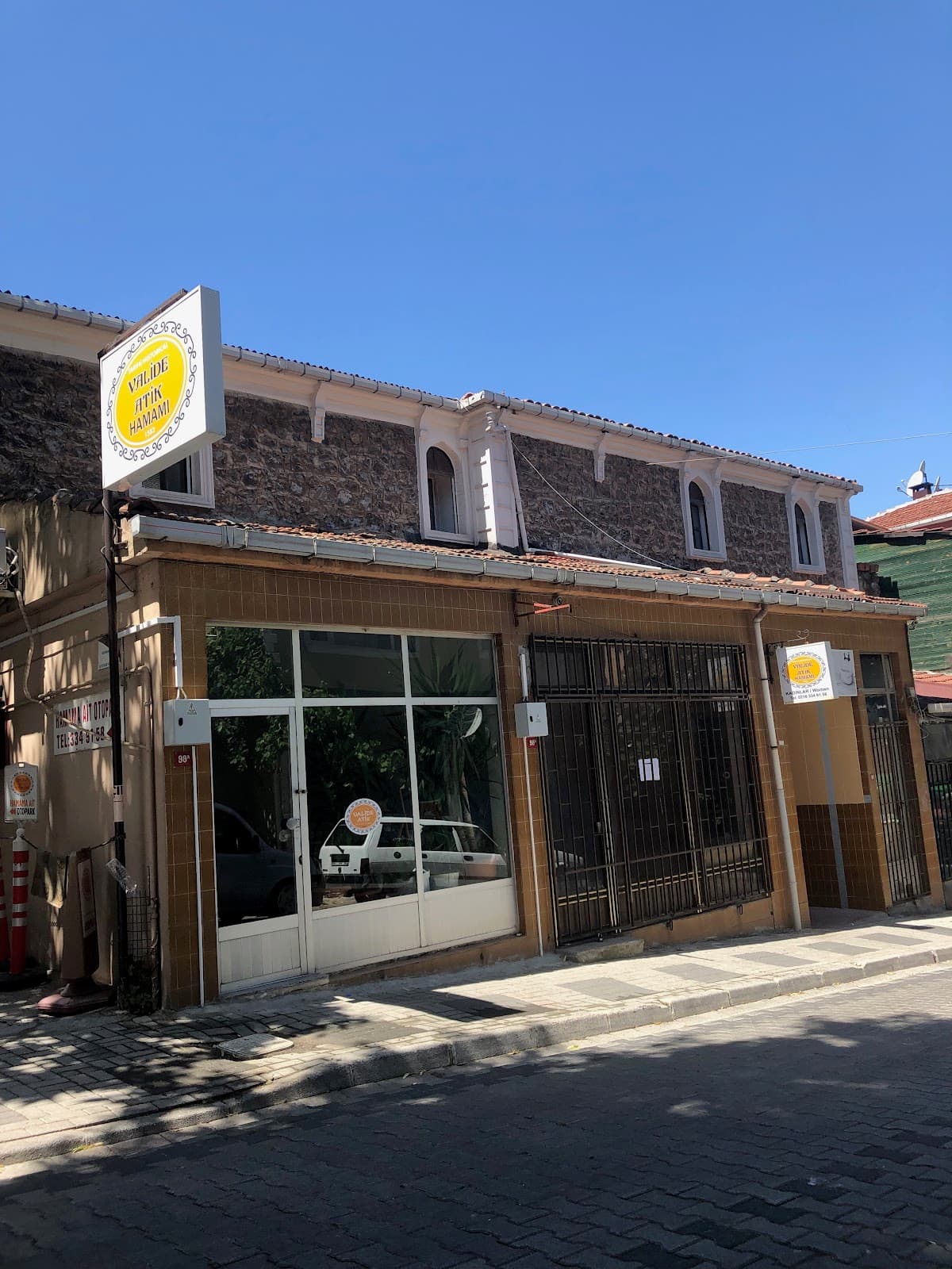 Valide-i Atik Hamamı - Image 1