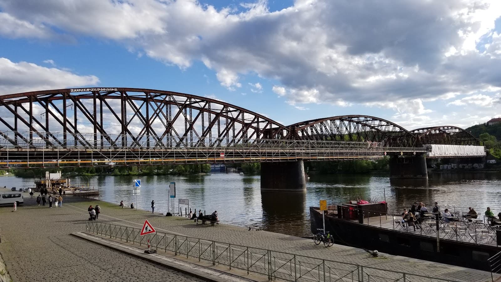 Náplavka Embankment Prague - Image 1