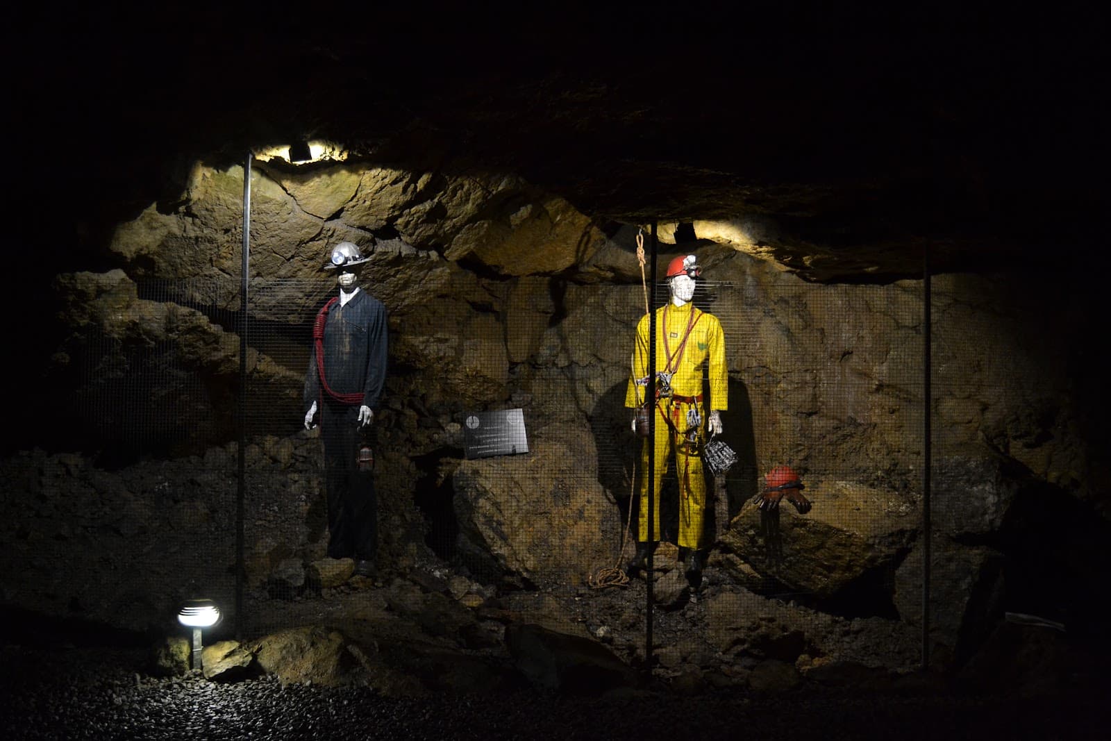 Hotton Caves - Image 1