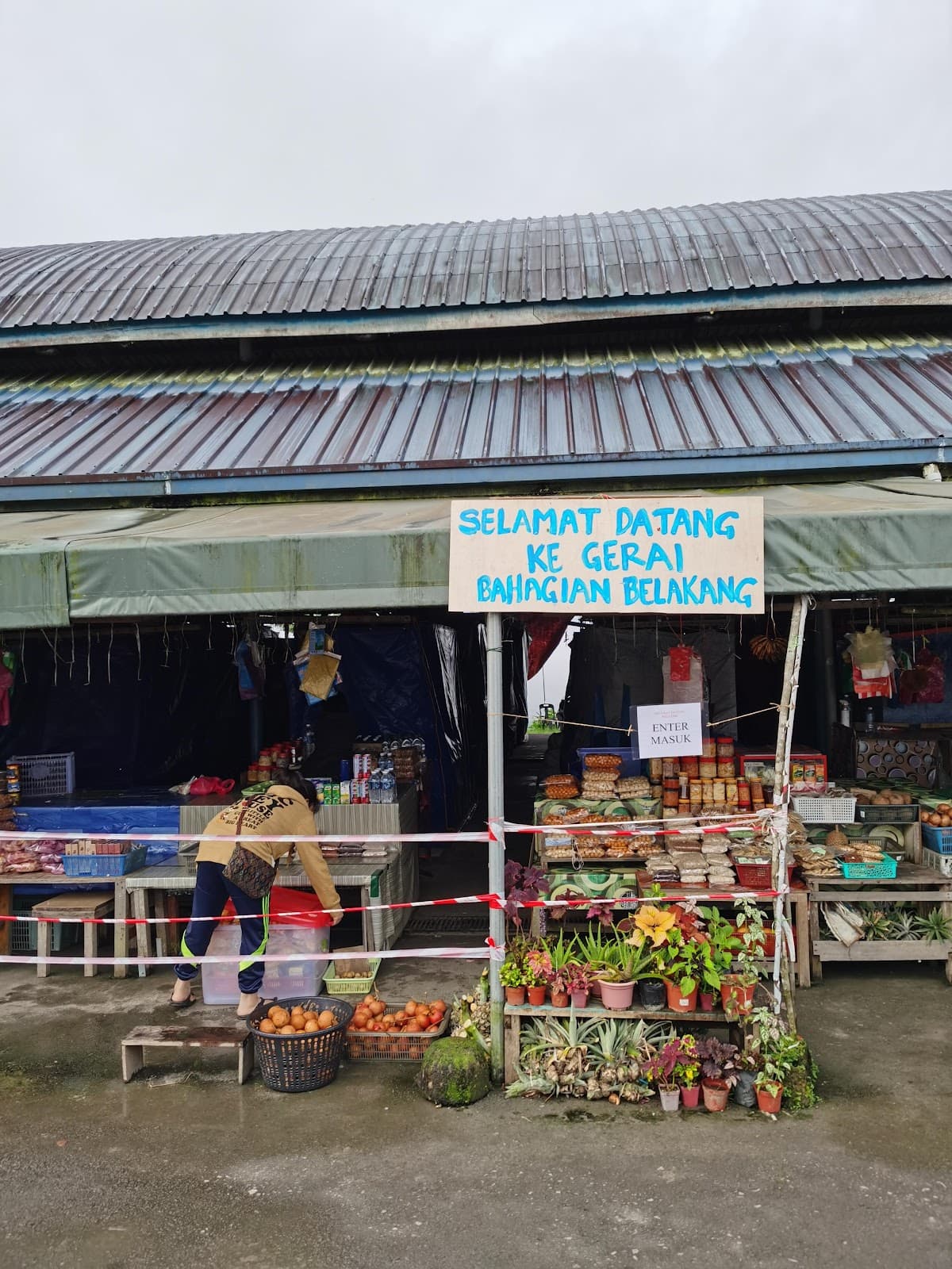 Pekan Nabalu Viewpoint & Market - Image 1