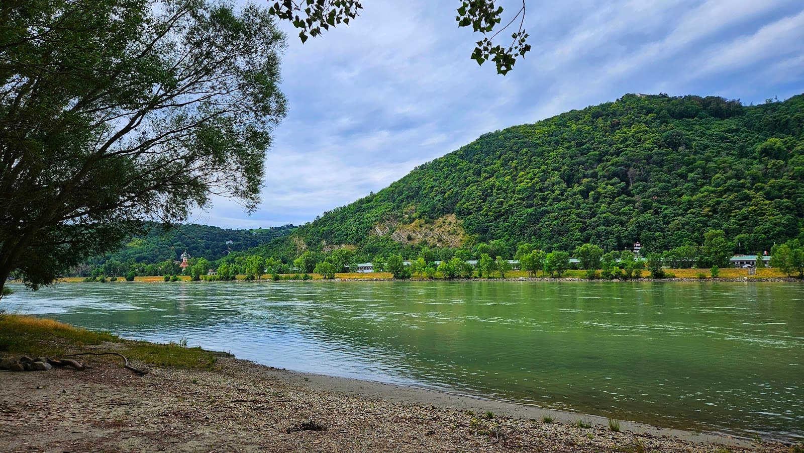 Danube Cycle Path Klosterneuburg section - Image 1
