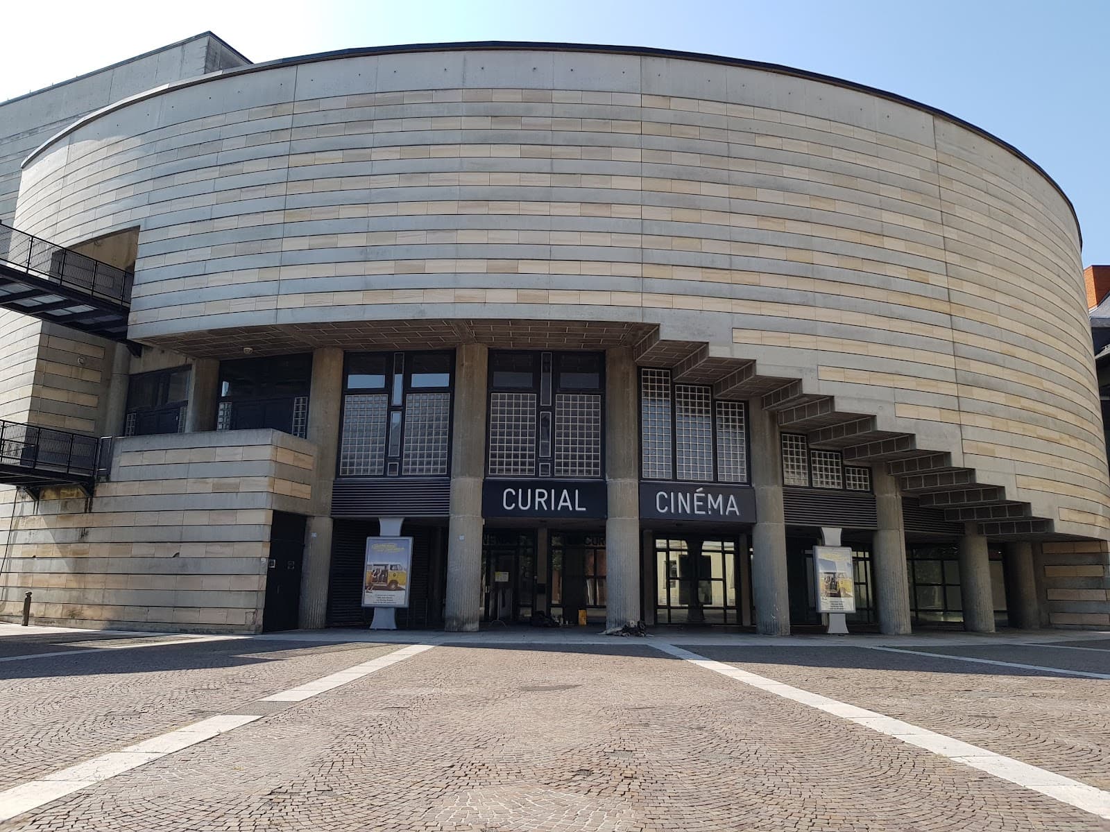 Carré Curial & Espace Malraux - Image 1