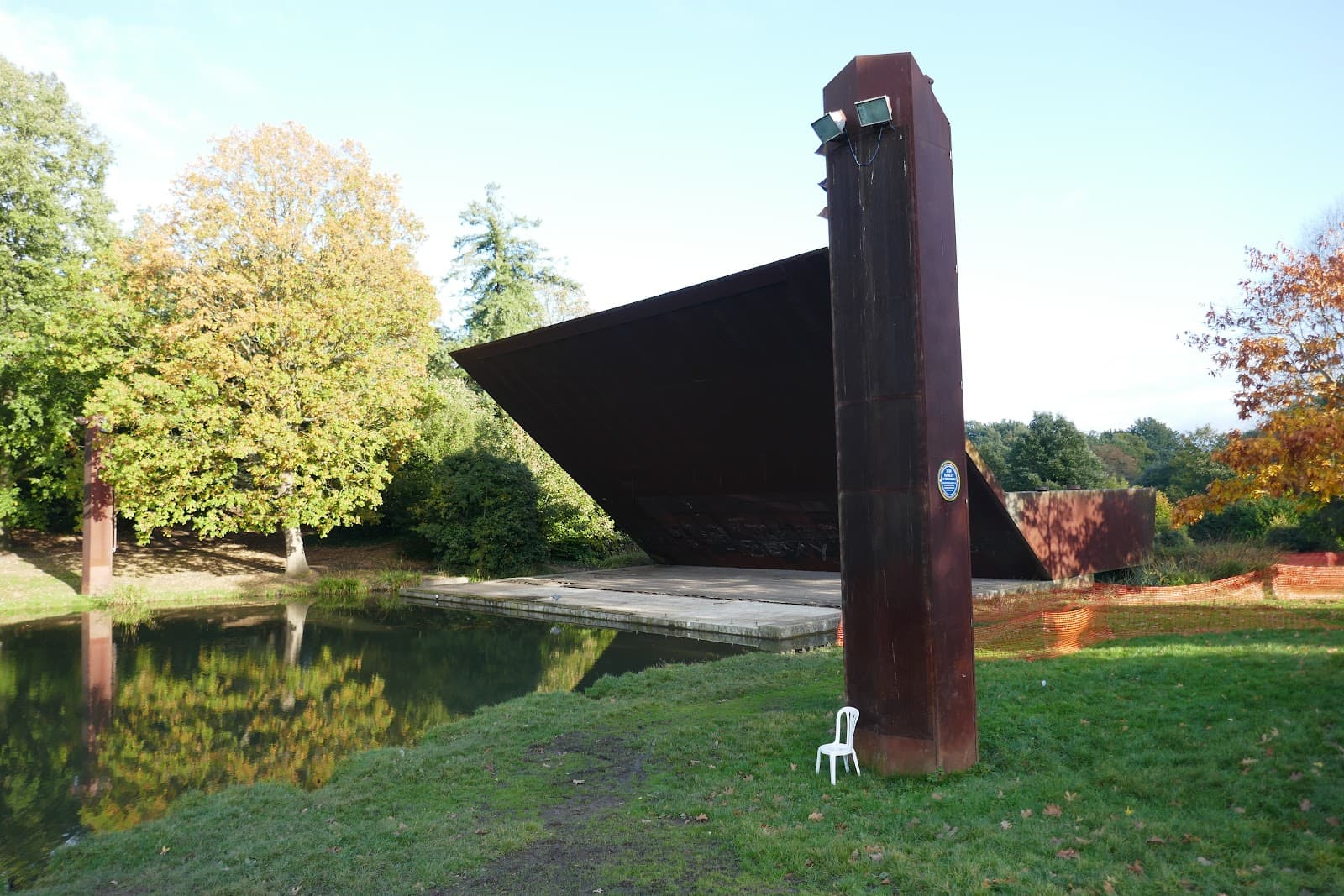 Crystal Palace Concert Bowl - Image 1