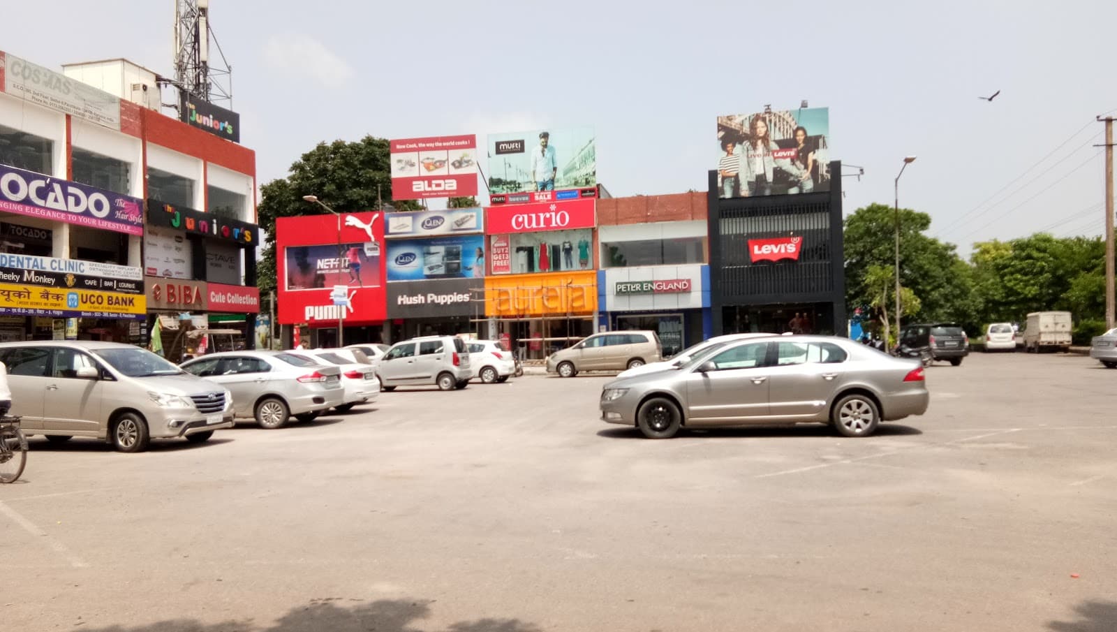 Sector 8 Market, Panchkula - Image 1