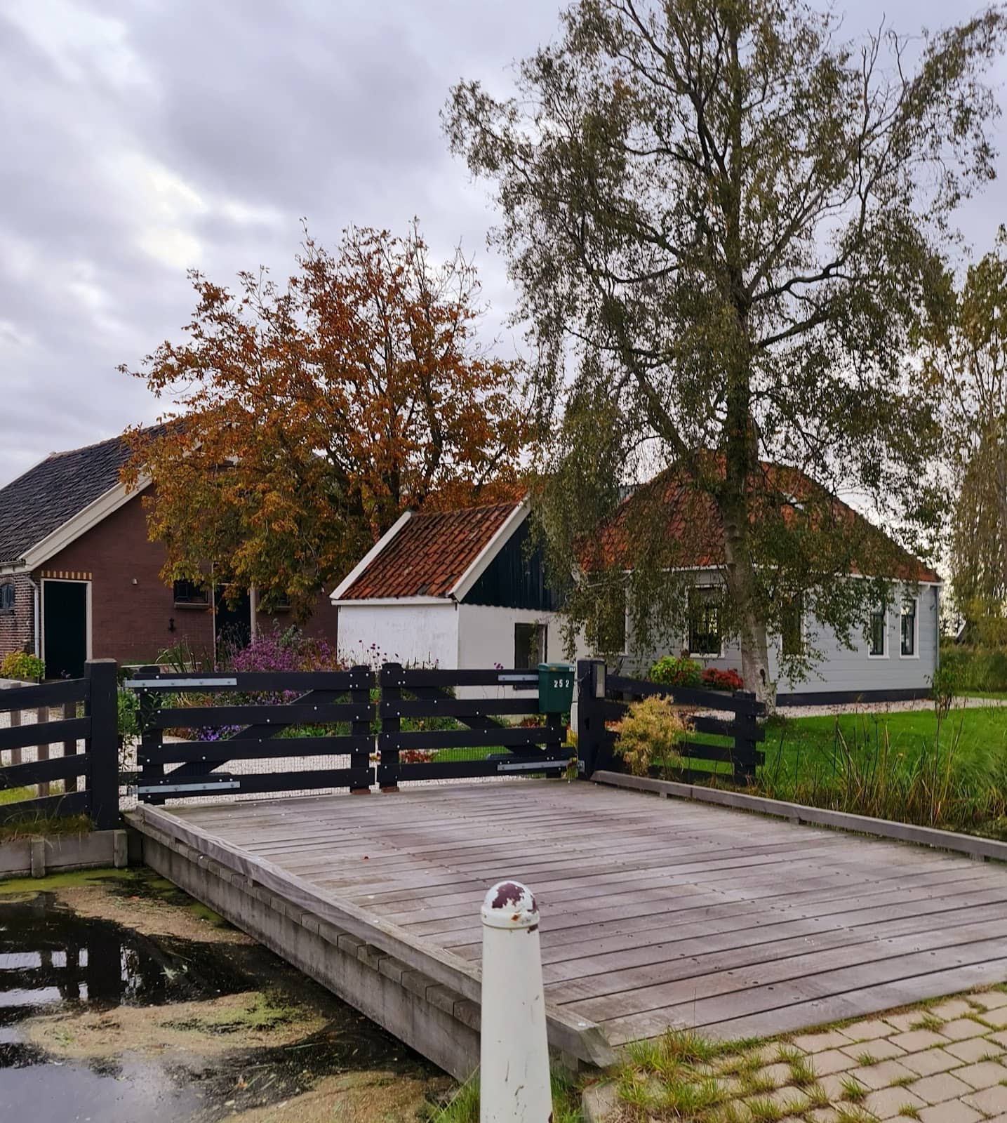 Proximity to Amsterdam