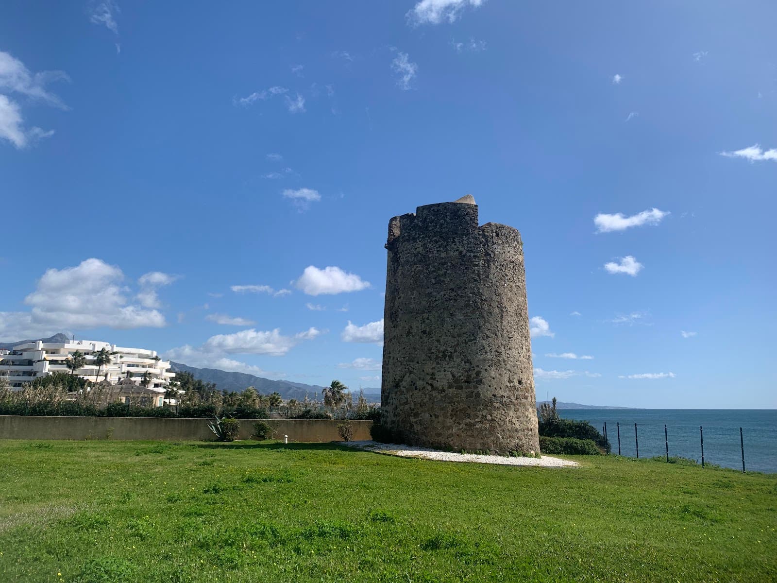 Torre de las Bóvedas - Image 1