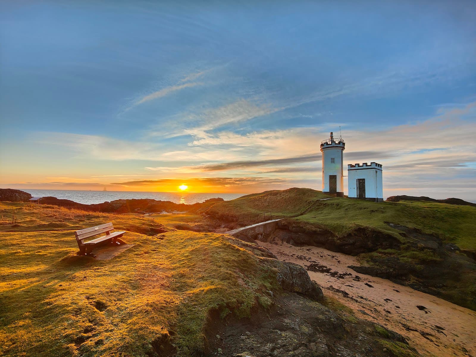 Elie Ness Lighthouse - Image 1