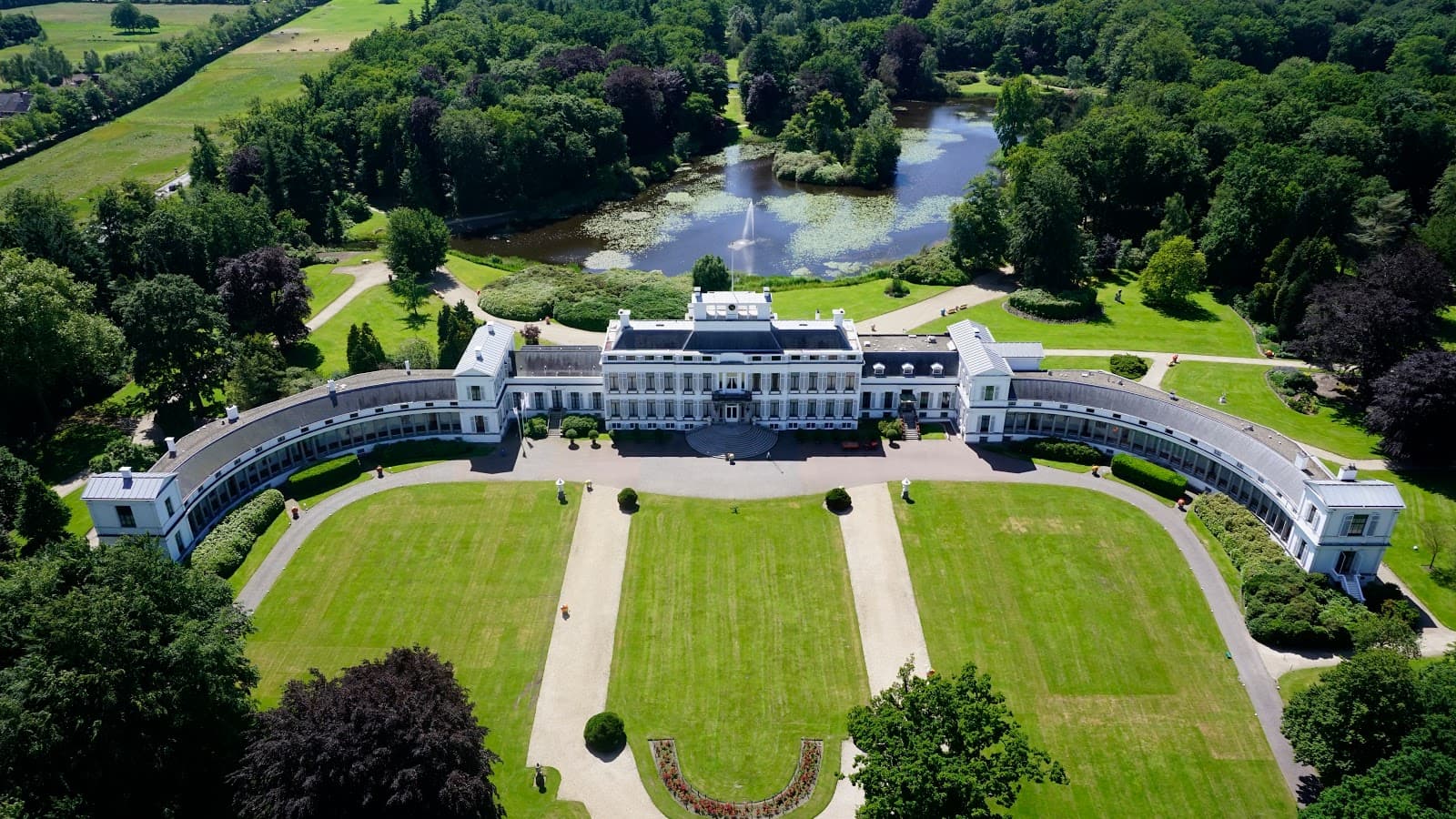 Soestdijk Palace - Image 1
