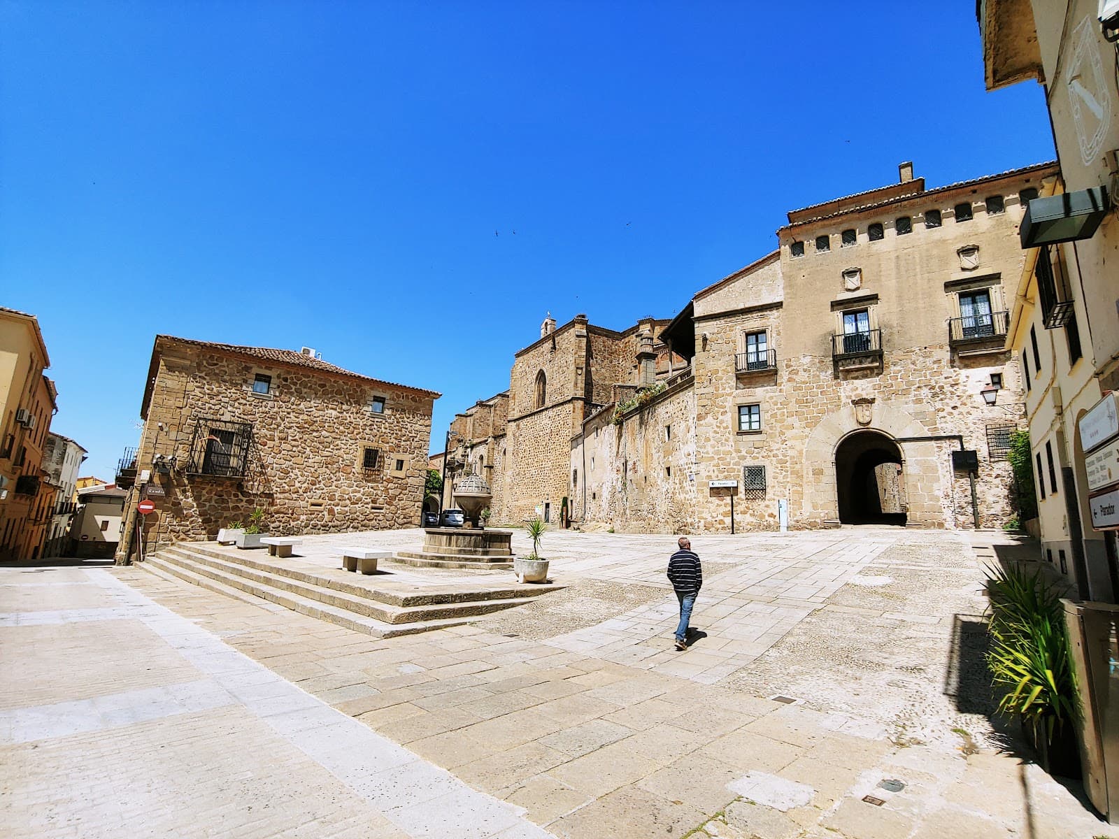 Plaza de San Nicolás - Image 1