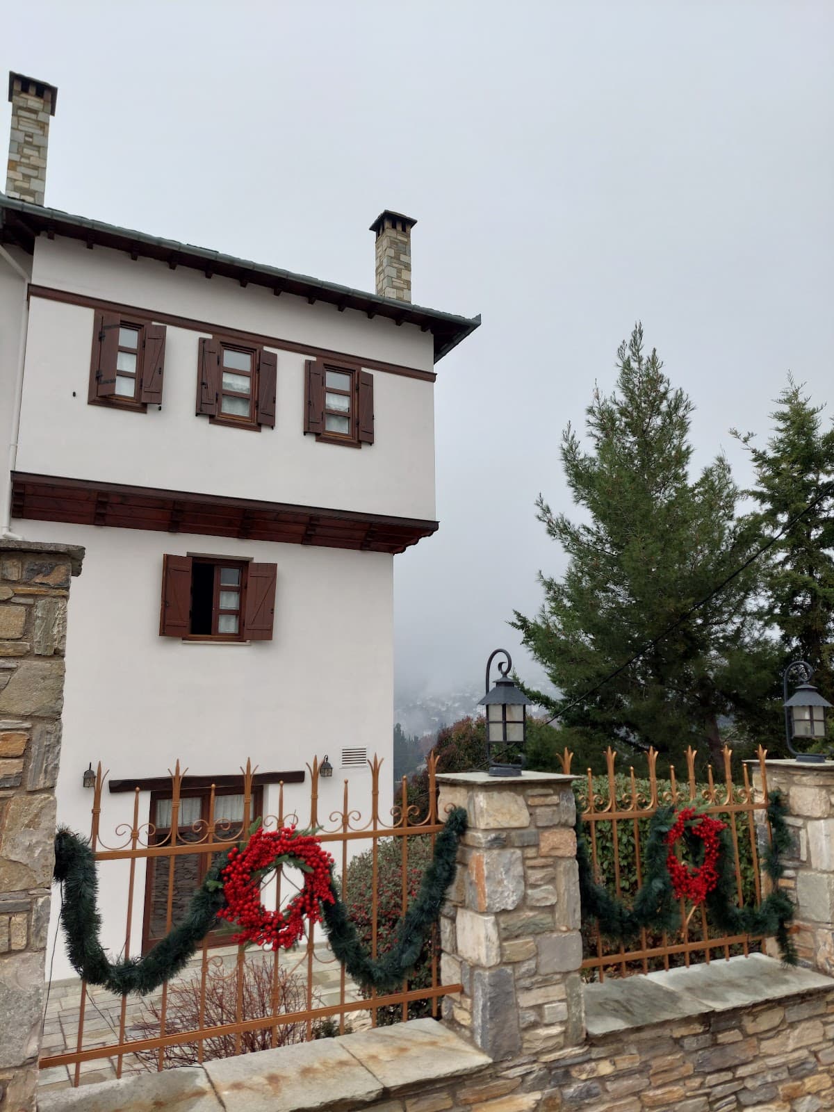 Portaria village - Image 1